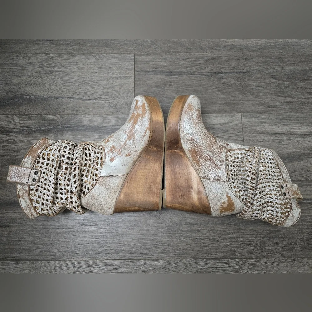 Bed Stu Tan and Cream Ankle Boots - Picture 8 of 11